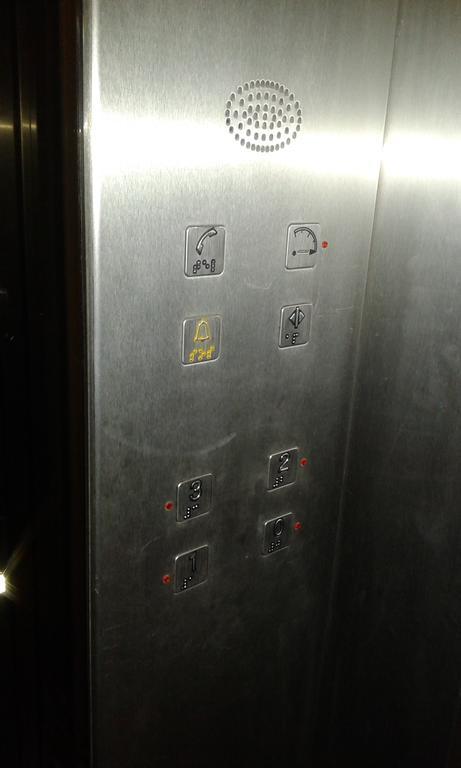 Hotel Tic Tac ブラガンサ エクステリア 写真